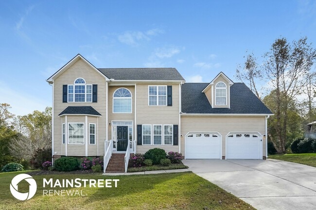 Building Photo - 203 Majestic Oak Dr