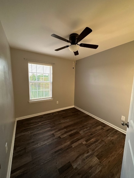Building Photo - 309 Magellan Dr