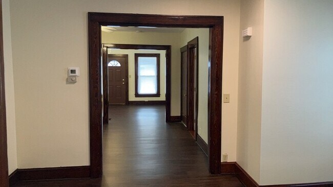 Building Photo - 319 E Canal St