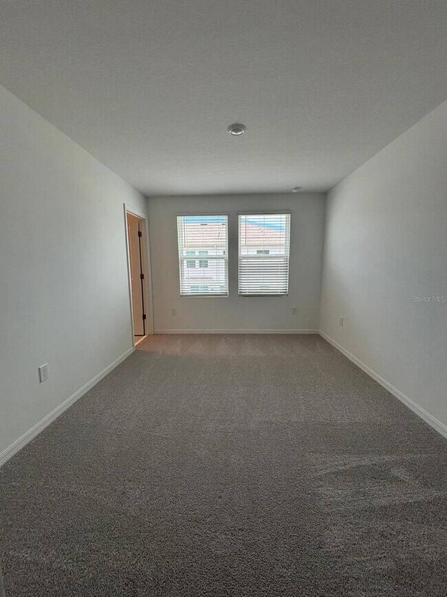 Building Photo - 3120 Skyline Lp