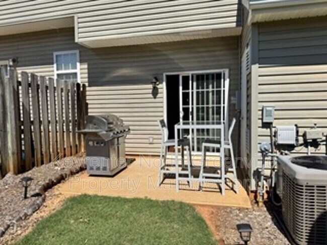 Building Photo - 612 Graythorn Ln