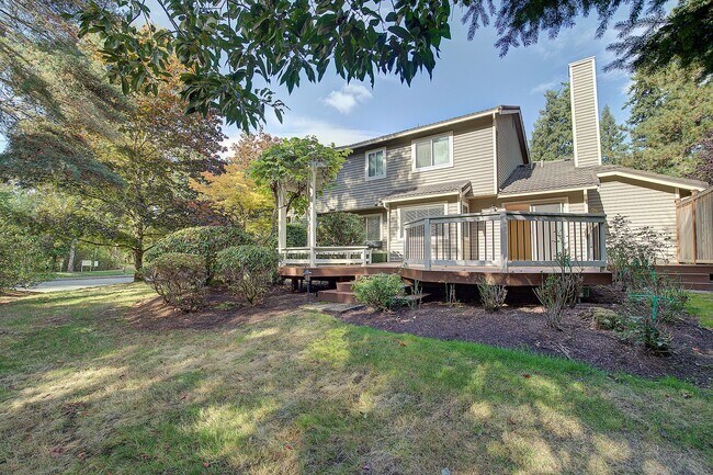 Building Photo - 3bd/2.25ba Sammamish Home