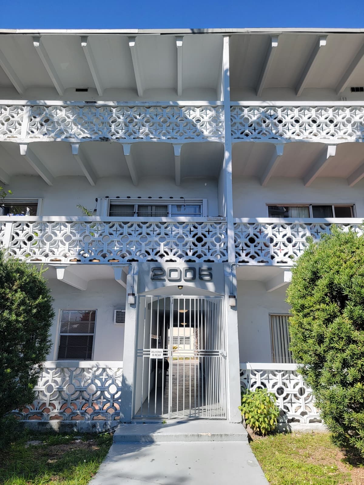 Building Photo - 2005 Sans Souci Blvd