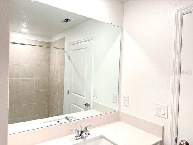 Building Photo - 38396 Pindos Dr