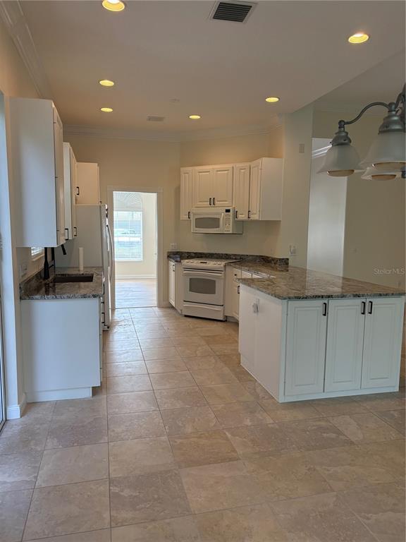 Building Photo - 11826 Gennaro Ln