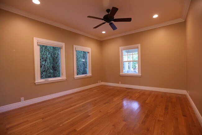 Building Photo - 144 Costa Rica Ave