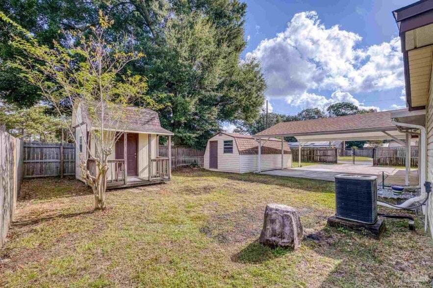 Storage Buildings - 4866 Cuerro Ct