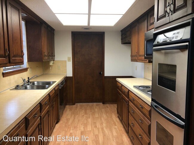 Building Photo - 3 br, 2 bath House - 10114 CAMBRIDGE PL