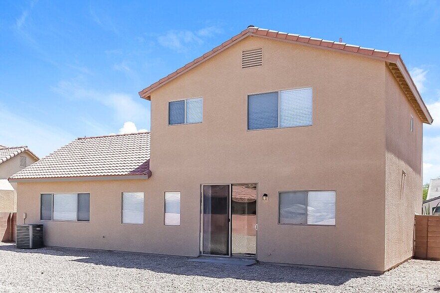 Building Photo - 3016 W La Madre Way