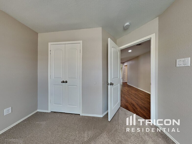 Building Photo - 15426 Rancho Joya Wy