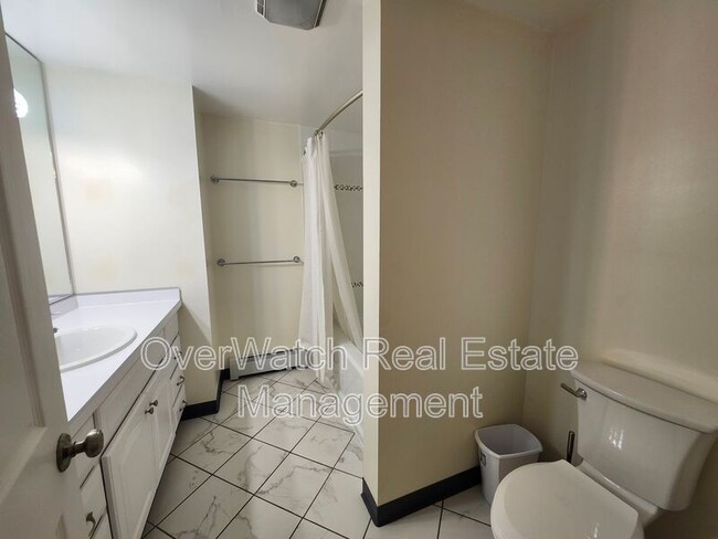 Building Photo - 7727 Jewel Lake Rd