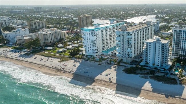 Building Photo - 1010 S Ocean Blvd