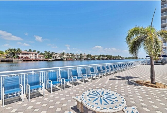 Building Photo - 1600 S Ocean Dr