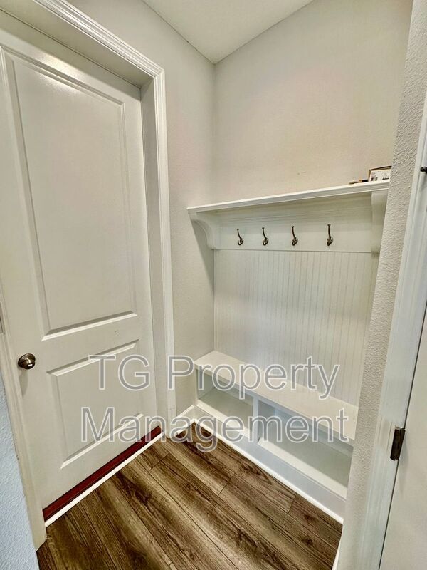 Building Photo - 11477 Surfline Ct