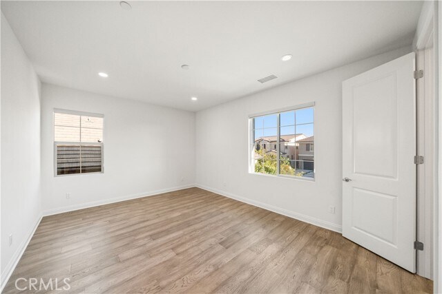 Building Photo - 1151 Summit Oak Dr