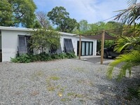 Building Photo - 16 N Marlin Ave