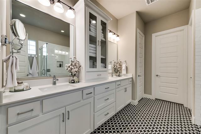 Building Photo - 3828 Killian Ct