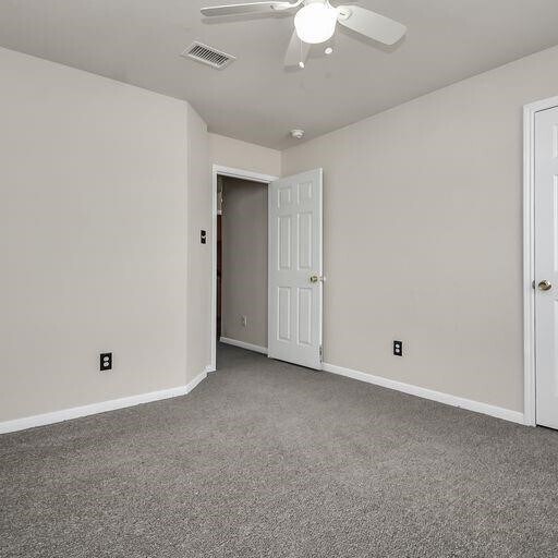 Building Photo - 2723 Oak Ridge Park Dr