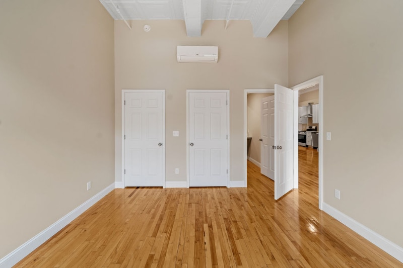 Building Photo - 33 Court St