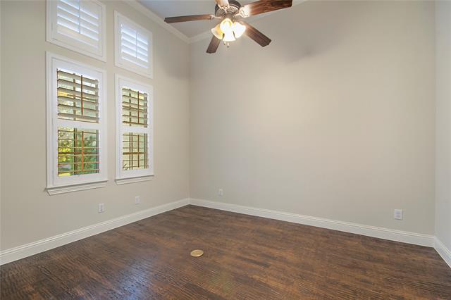 Building Photo - 904 Snyder Dr