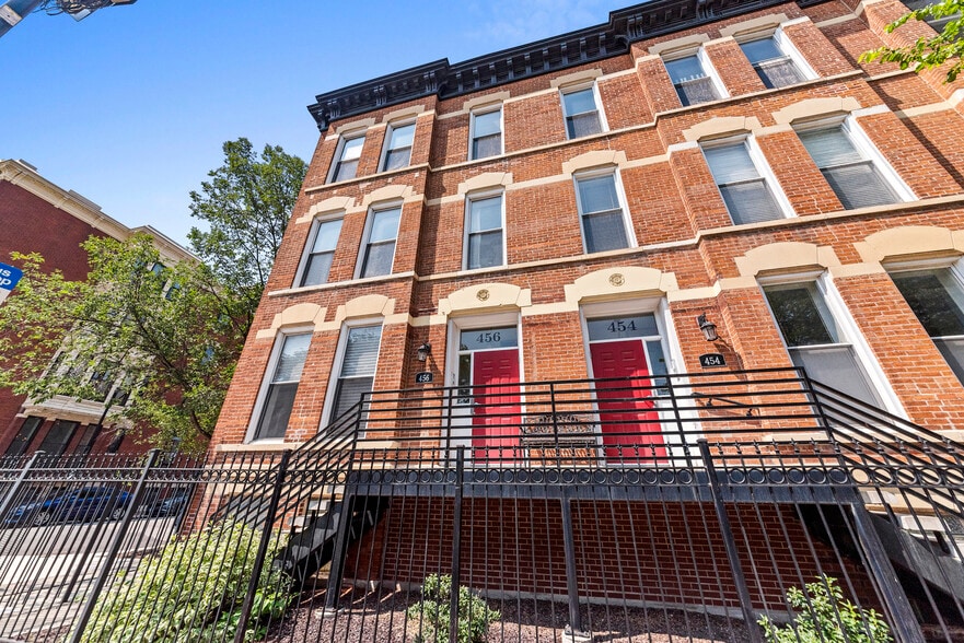 Primary Photo - 456 W Armitage Ave