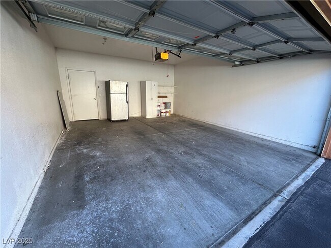 Building Photo - 2925 Wigwam Pkwy