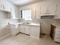Building Photo - 6546 Telia Dr