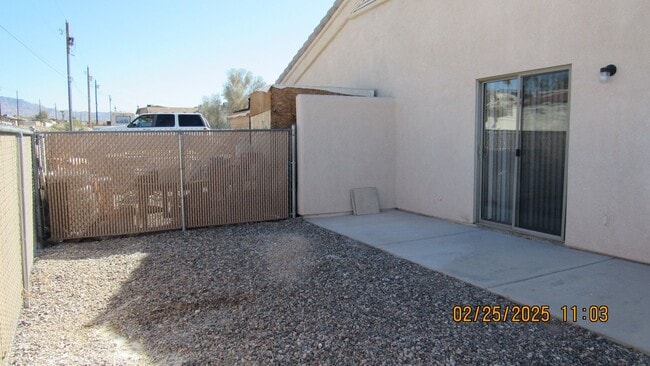 Building Photo - 2759 Palisades Dr