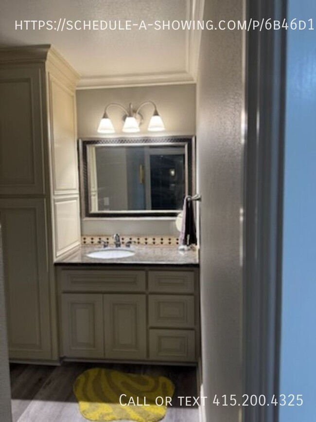 Building Photo - 309 Tradewinds Dr
