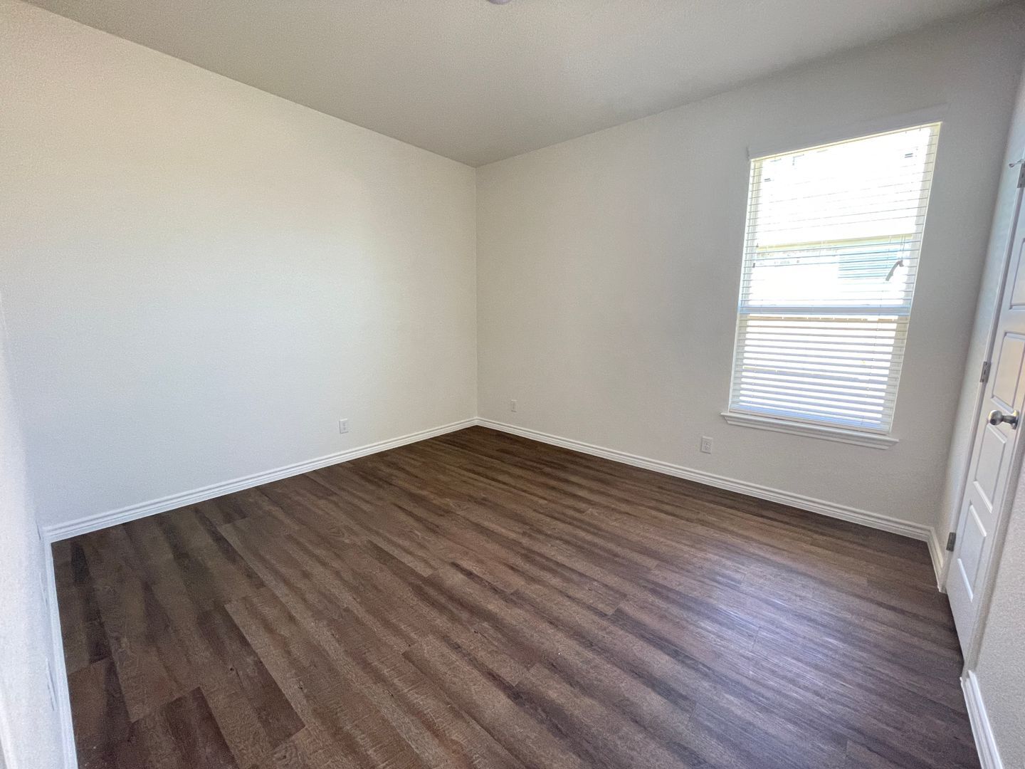 Building Photo - 1107 Carlsberg Dr