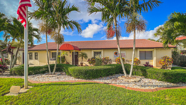 Building Photo - 3257 River Villa Way
