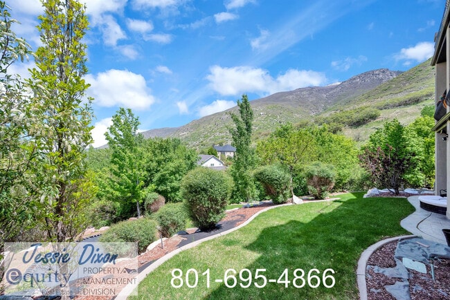 Building Photo - 567 E Greystone Dr
