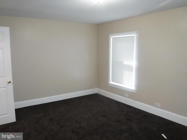 Building Photo - 540 George St