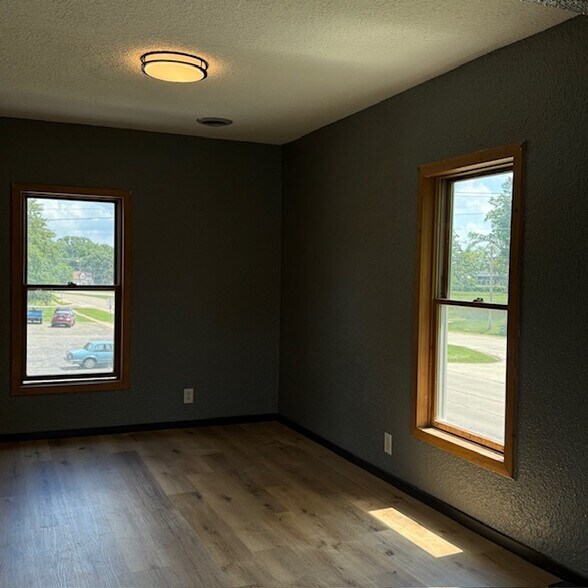 Living Room - 1304 Blackhawk Blvd