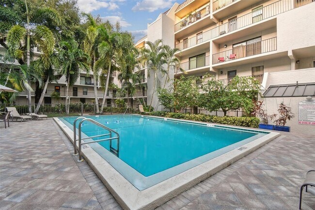 Building Photo - 105 4th Ave NE