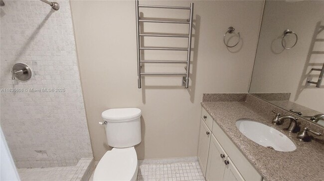 Building Photo - 350 Poinciana Island Dr