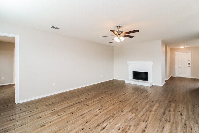 Building Photo - 332 Indian Blanket Dr