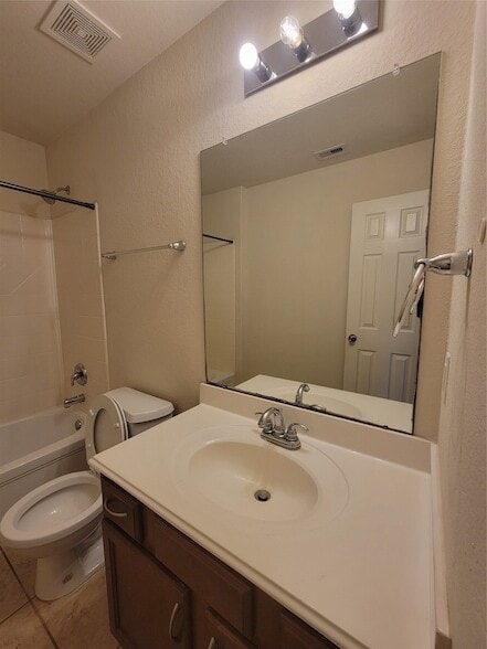 Building Photo - 22618 Banter Point Lane