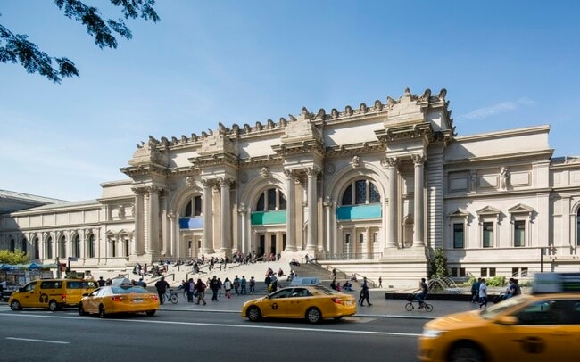 Building Photo - 12 East 86th St