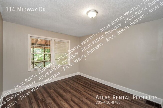 Building Photo - 114 Midway Dr