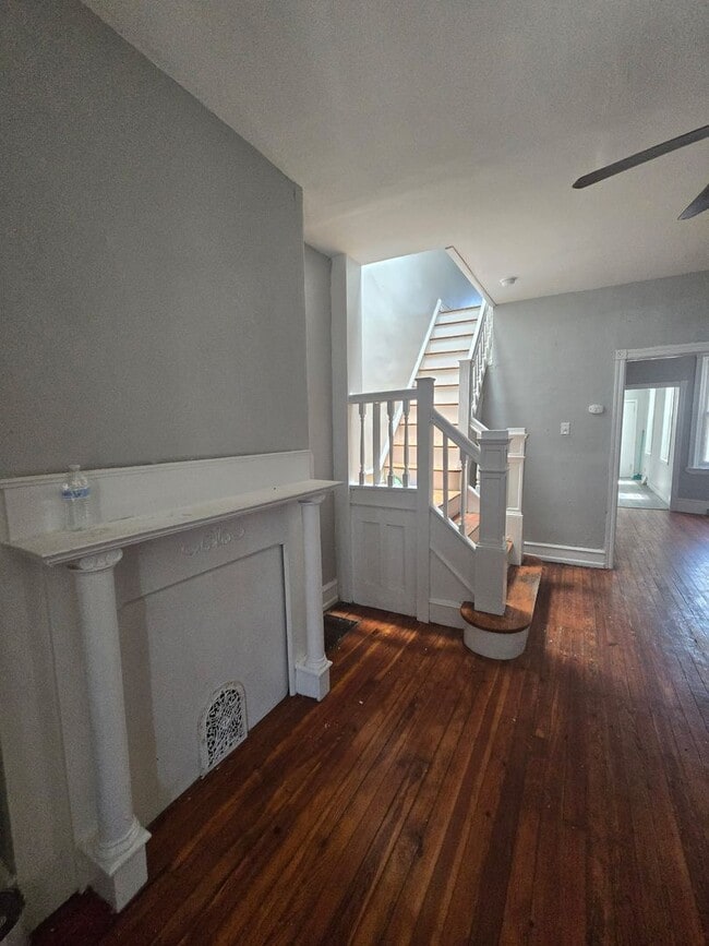 Building Photo - Beautiful 4-Bedroom Home with Central Air, Gas Heating  Laundry