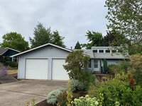 Building Photo - 2 Bedroom House ~ Philomath ~ Pet Friendly