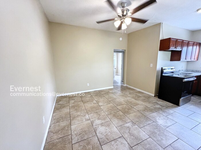 Building Photo - 2925 N 46th St