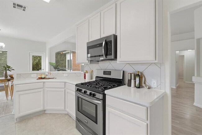 Building Photo - 3008 Rock Rose Pl