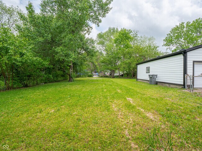 Building Photo - 1141 Temperance Ave