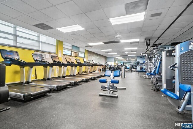 Building Photo - 7004 JFK Blvd E