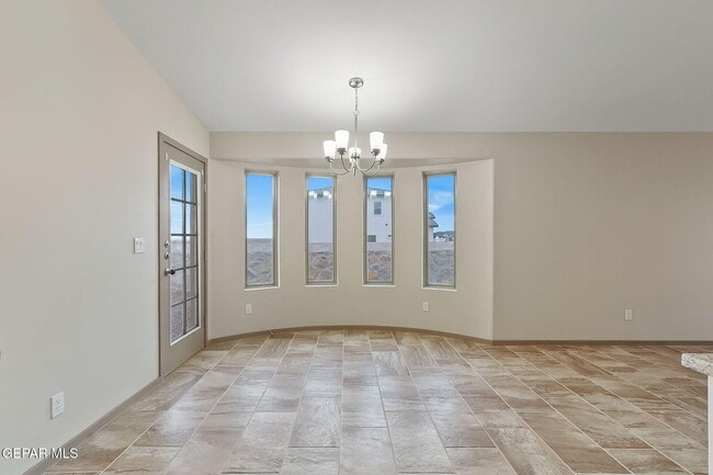 Building Photo - 13736 Flora Vista Ave