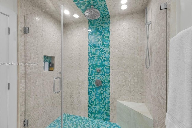 Building Photo - 232 W Seaview Dr