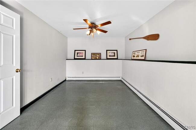 Building Photo - 8237 Mantova Dr