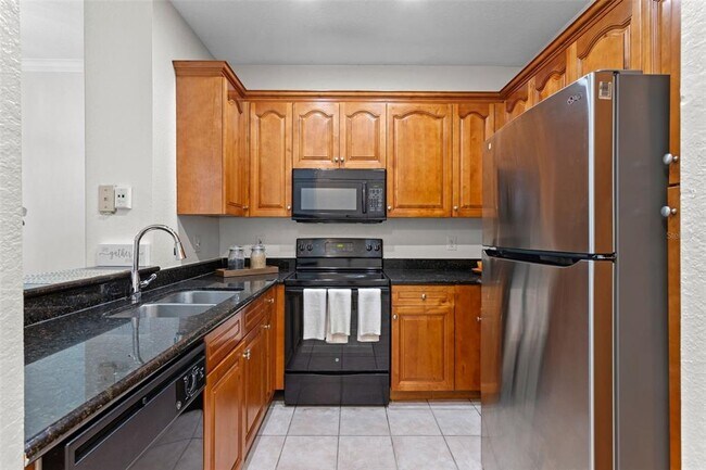 Building Photo - 2528 Robert Trent Jones Dr